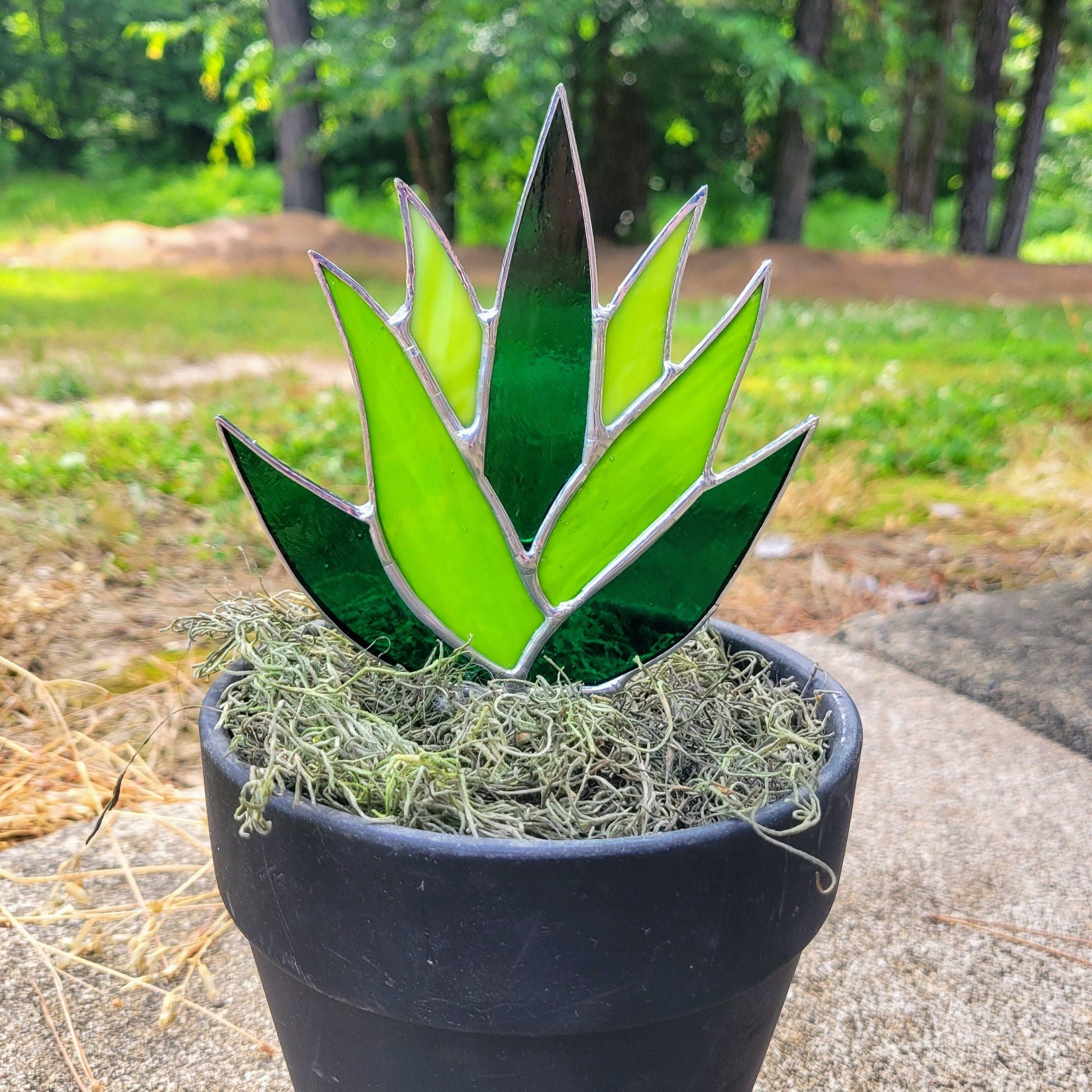 Elegant Stained Glass Agave Plant Stake - Artistic Garden Accent and Plant Guardian