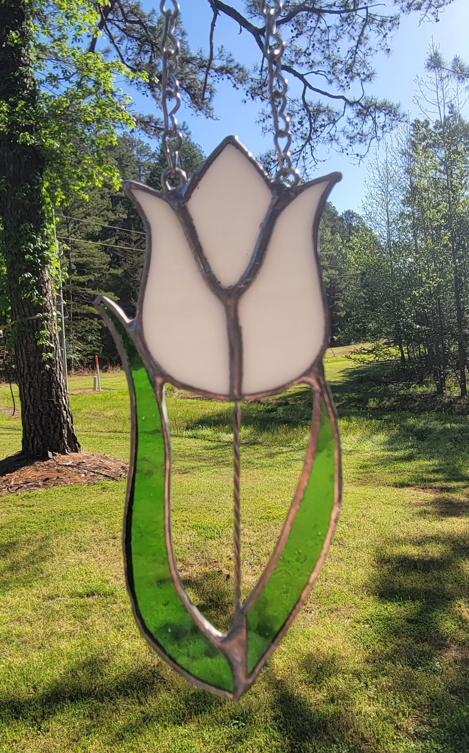 Stained Glass Tulip - Blossom Your Space with Colorful Elegance