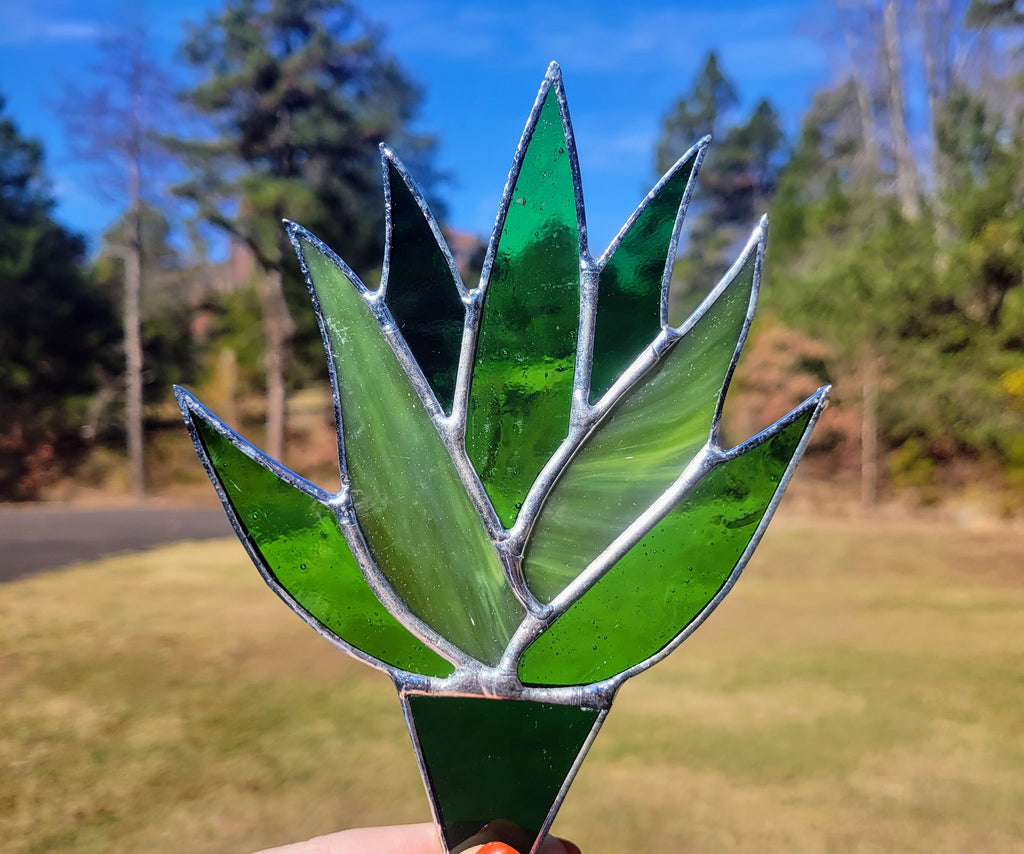 Elegant Stained Glass Agave Plant Stake - Artistic Garden Accent and Plant Guardian