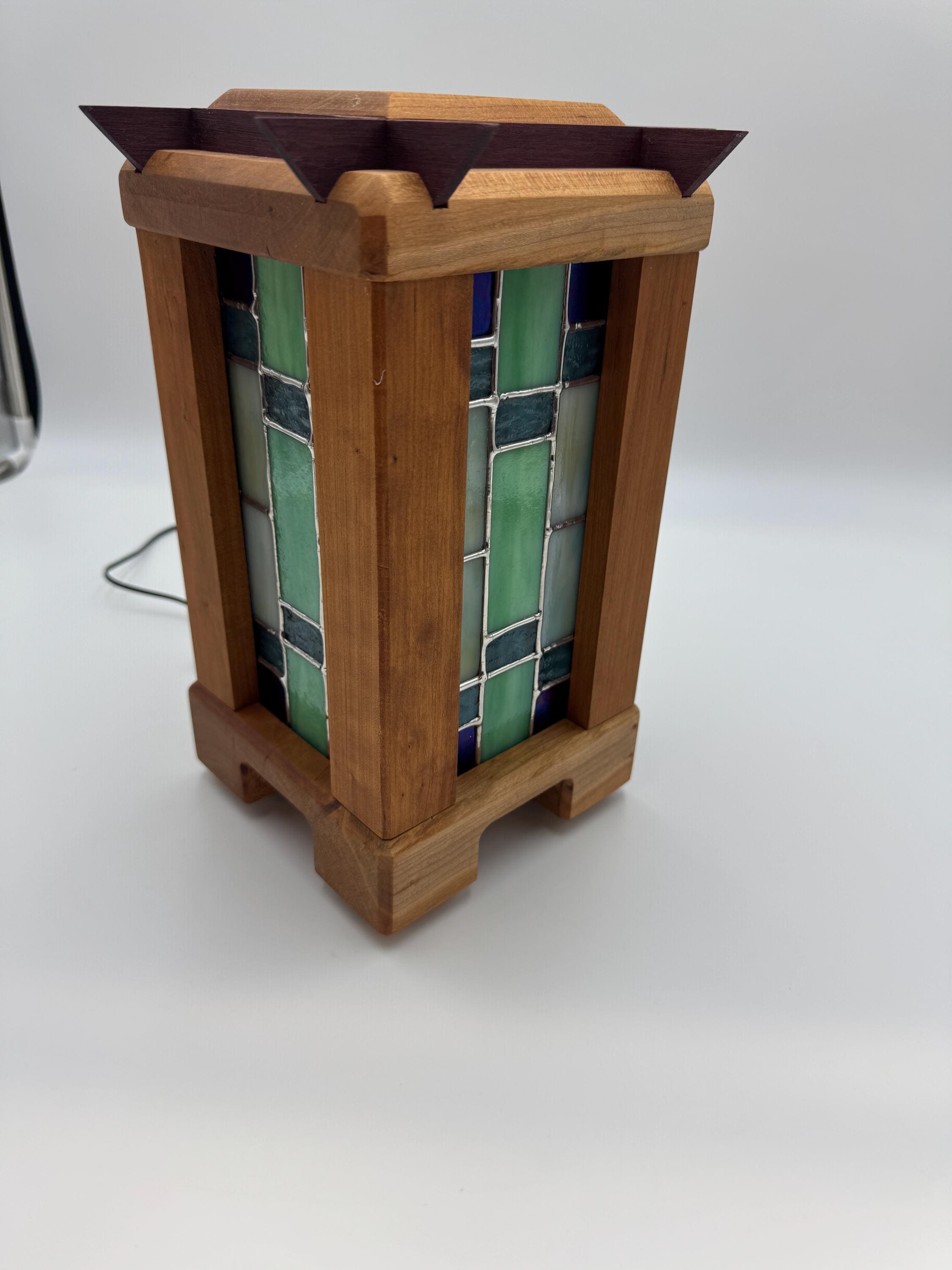 Zen Lumina – Handcrafted Japanese-Inspired Stained Glass Lamp