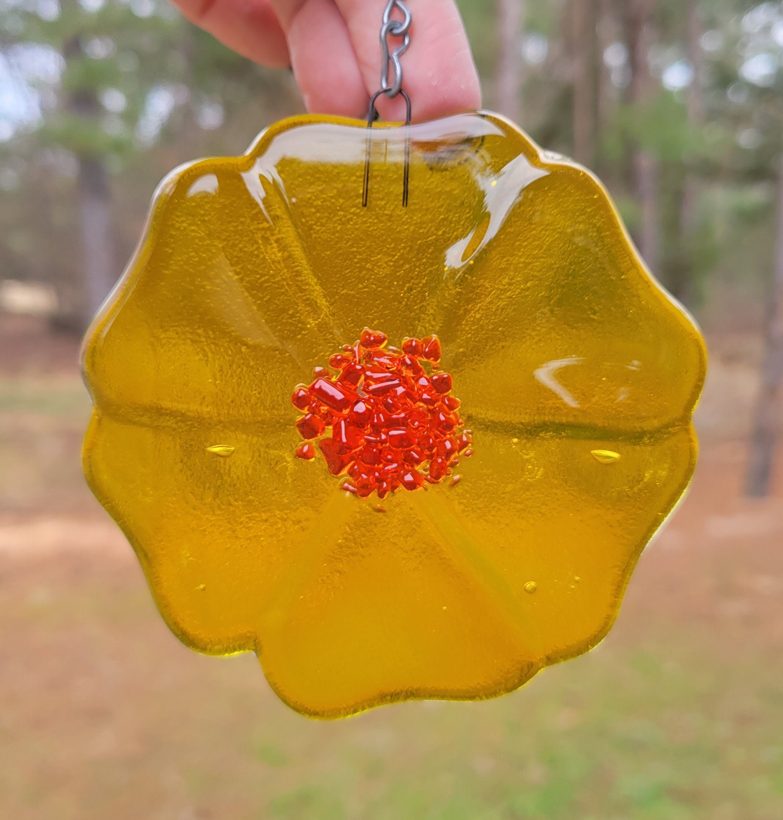 Fused Glass Poppy Flower Suncatcher - Radiate Colorful Elegance for Every Occasion