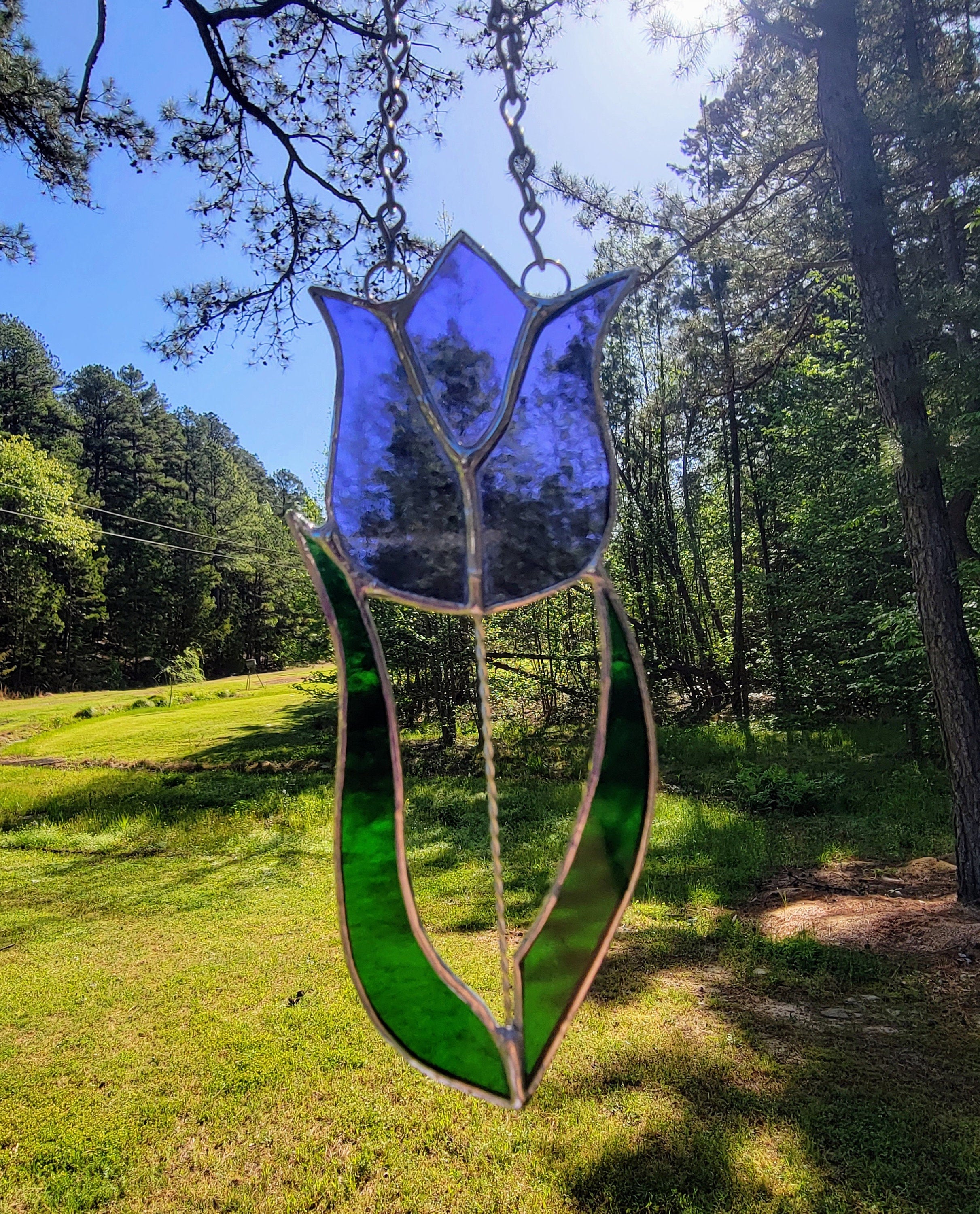 Stained Glass Tulip - Blossom Your Space with Colorful Elegance