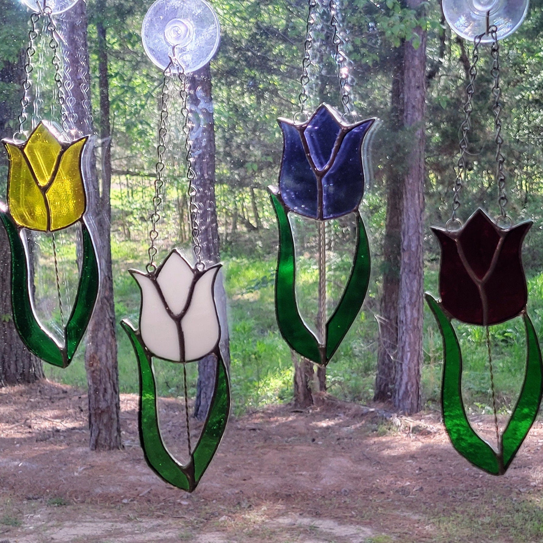 Stained Glass Tulip - Blossom Your Space with Colorful Elegance