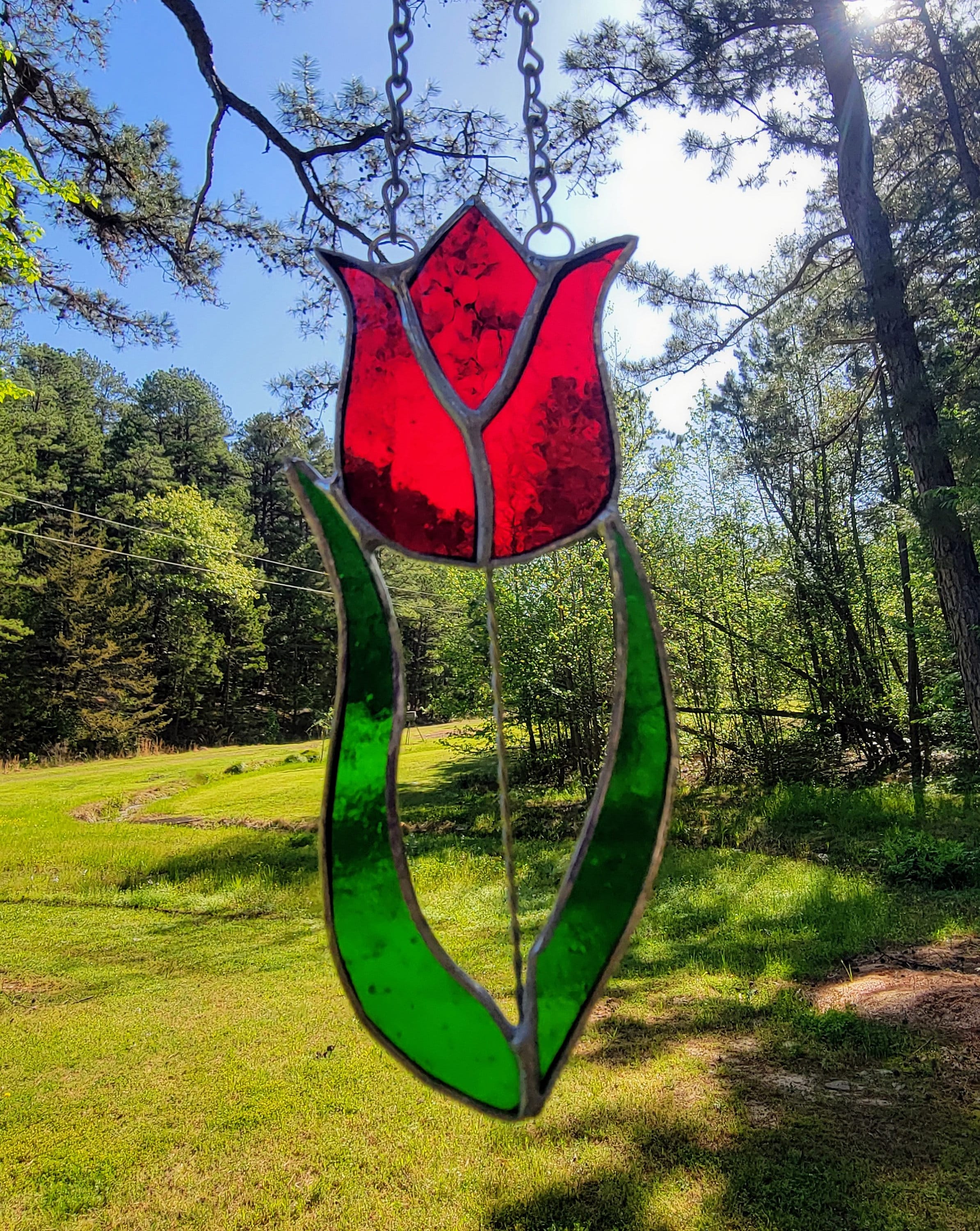 Stained Glass Tulip - Blossom Your Space with Colorful Elegance