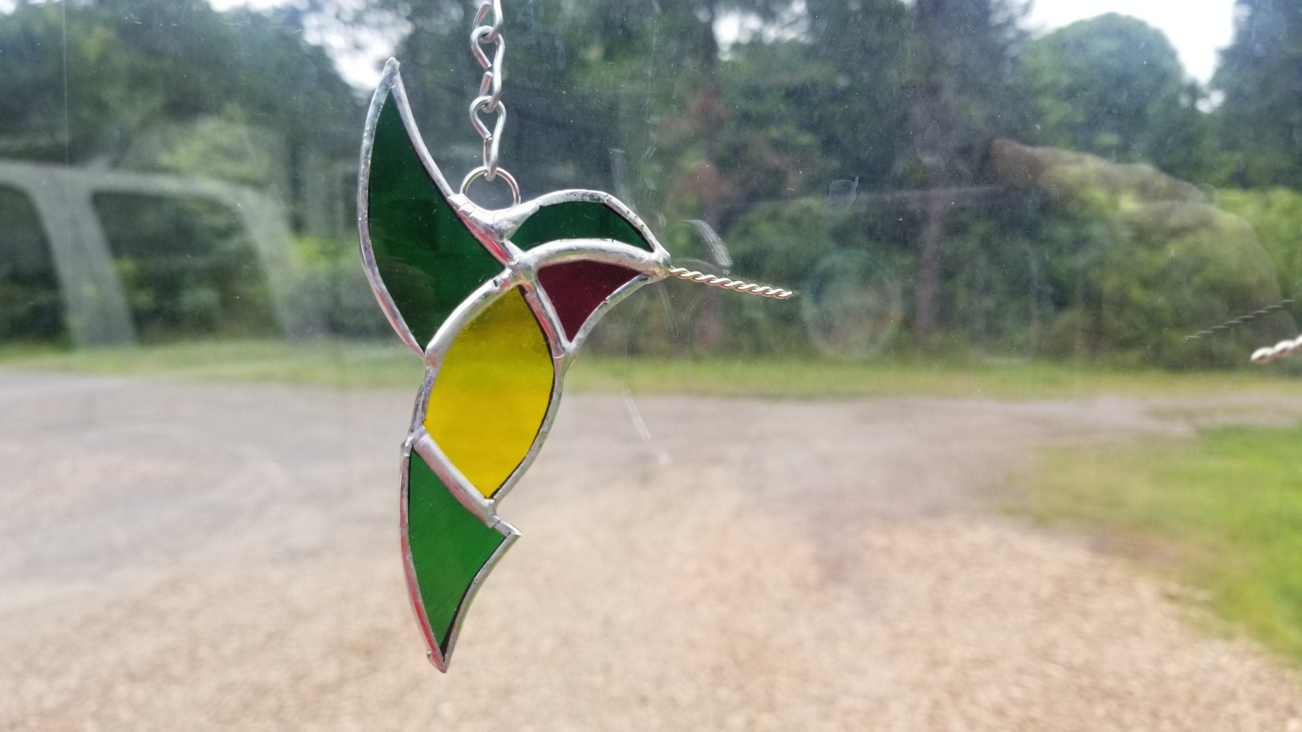 Small Stained Glass Hummingbird - Delicate Beauty in Vivid Hues