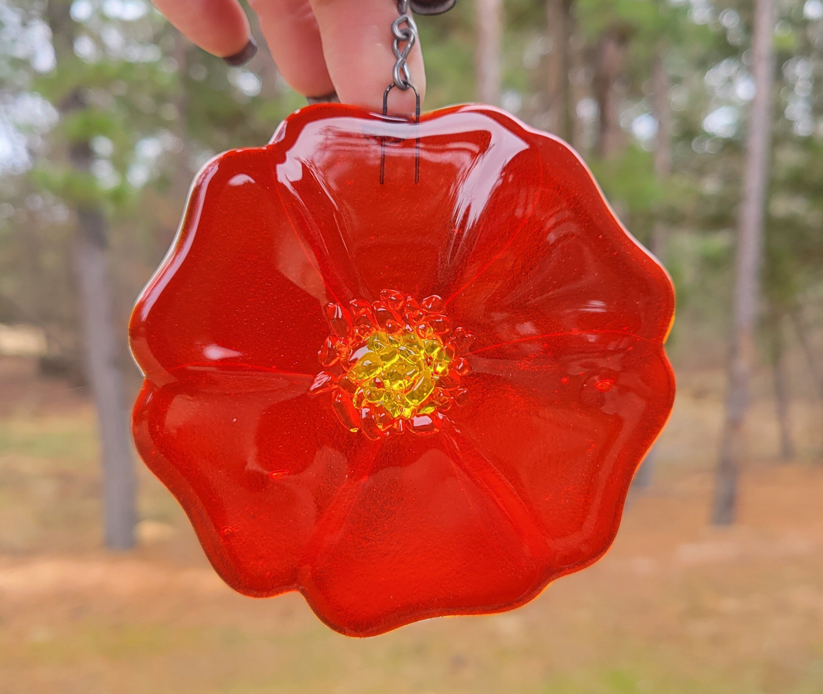 Fused Glass Poppy Flower Suncatcher - Radiate Colorful Elegance for Every Occasion